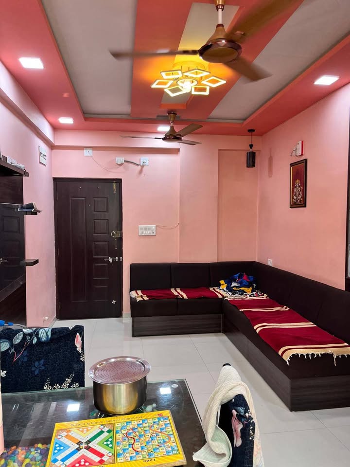 Ready to Move Furnished 3 BHK Corner Flat in Ahmedabad