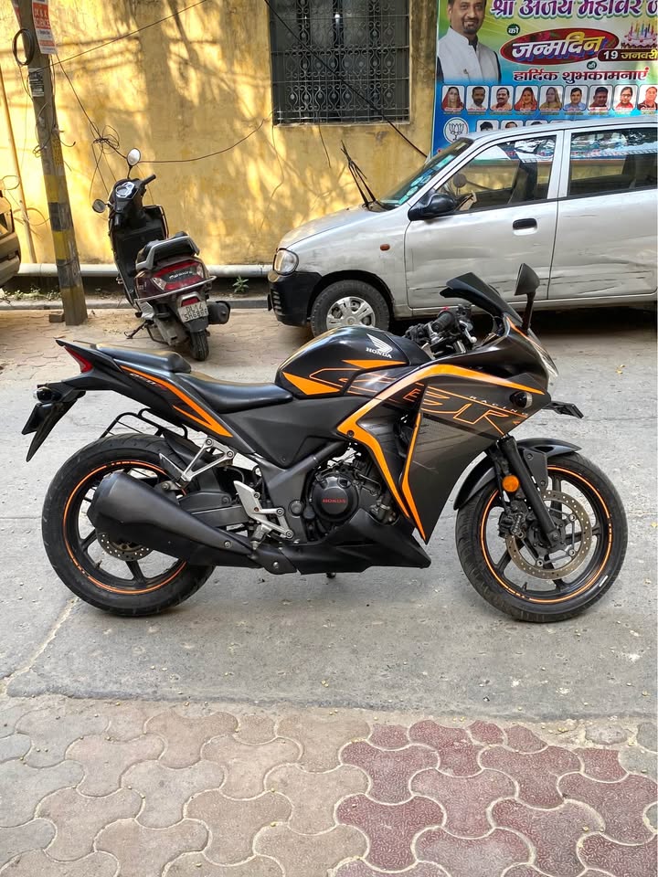 Urgent Sale: Flawless Honda CBR 250R in Delhi