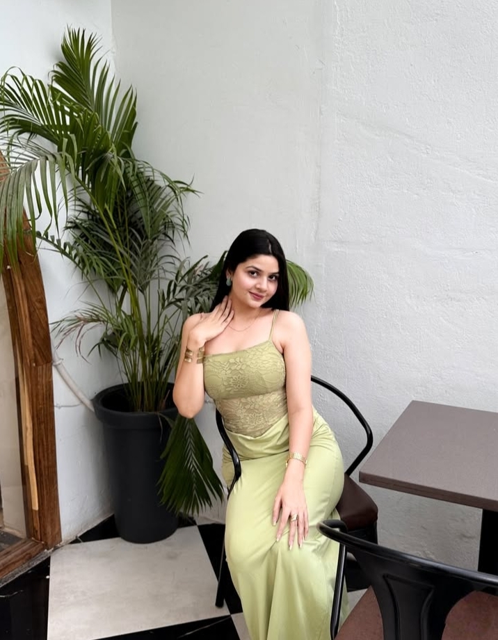 Call Girls In Dwarka Mor  +917291859944