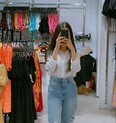 Hot Busty  Escorts Service In Noida 37꧁❤ 98990T01462❤꧂Call Girls Service In Noida Sector 37