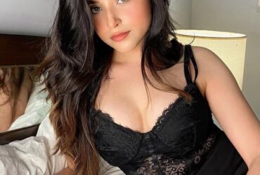Call Girls In Geeta Colony 9711800081 Escort Service