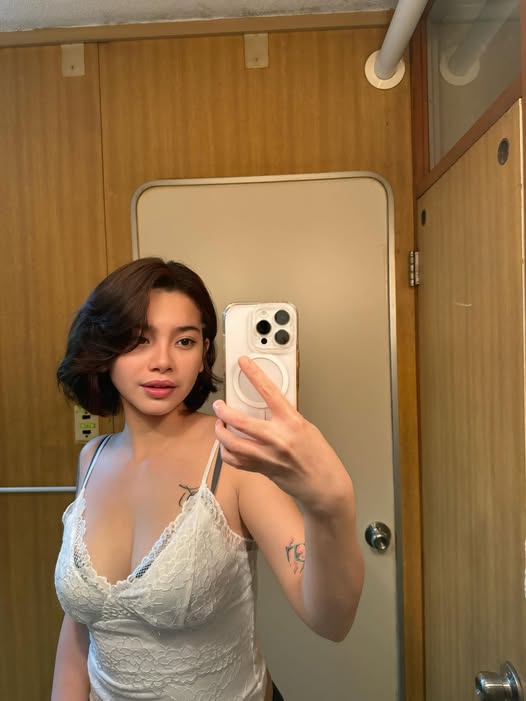 Call Girls In Hauz Khas Delhi | +91–7428890977 | Escorts Service