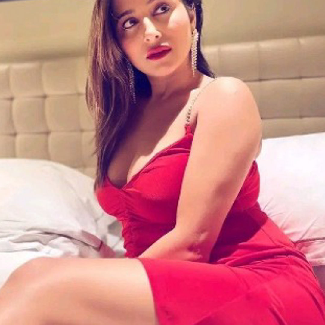 Call Girls in Noida Sector 71 t,98990-xxx-1462  Noida Noida Sector 71 Escorts Service
