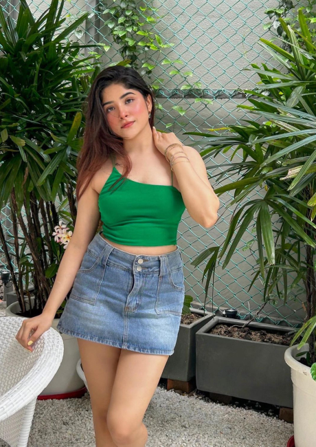 Call Girls In Geeta Colony 9711800081 Escort Service