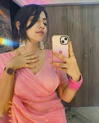 Hot Busty  Escorts Service In Sector 111 {Noida} ꧁❤ 9899001462❤꧂Call Girls Service In Noida sector 111