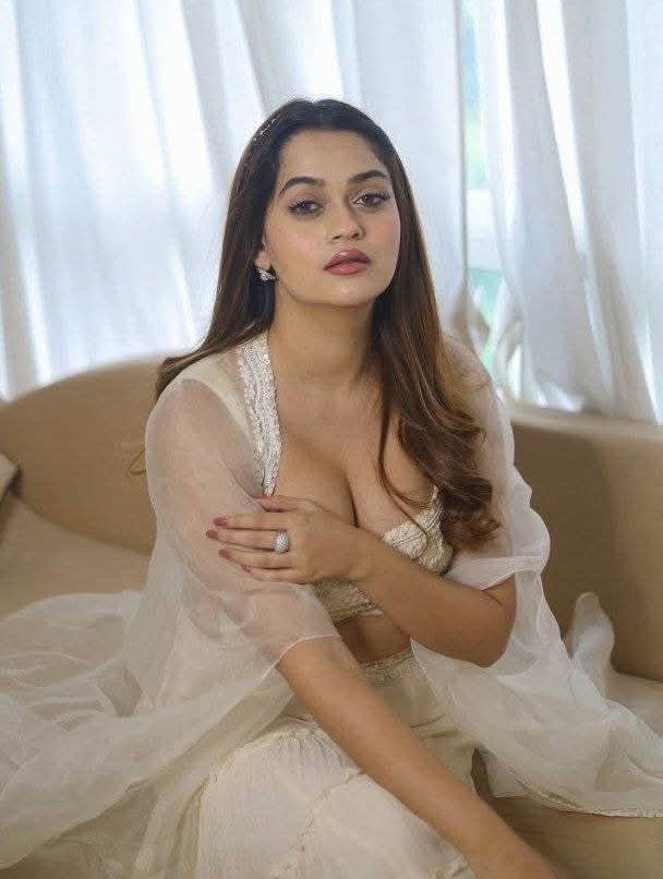 Call Girls In karol bagh ((9999815811)) Cash Payment No Advance