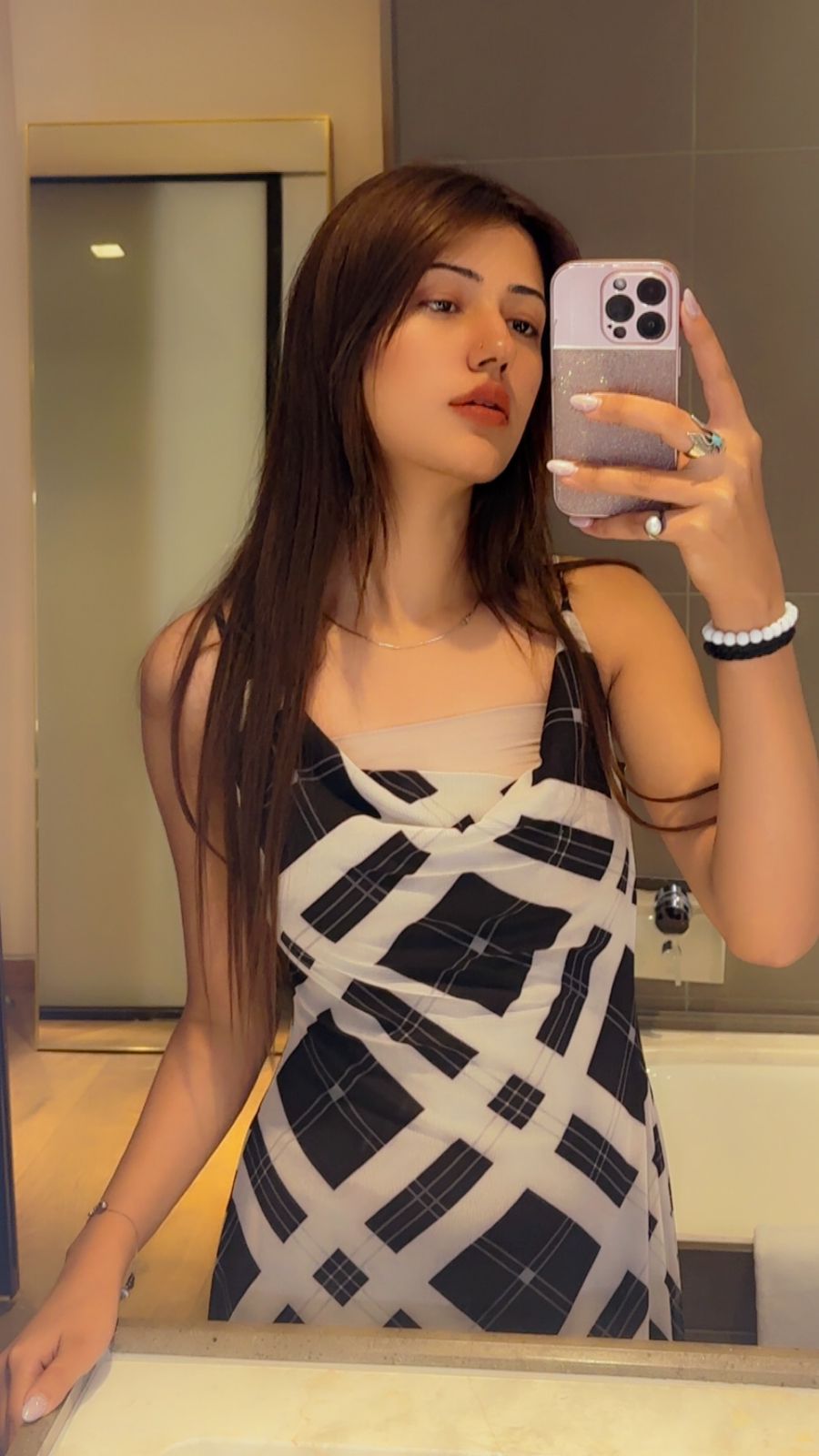 Call Girls In.Inder Puri.Delhi 8447717000 Female Escort In Delhi/Ncr.CALL NOW