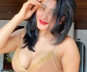 Call Girls in Delhi Pandav Nagar 8447389422 ESCORT