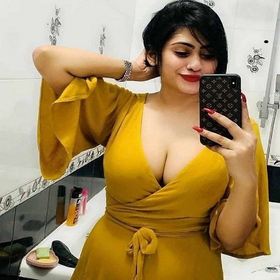 Call Girls In Noida Sector-72 ■✬→(9654824252) Escorts ꧁Service
