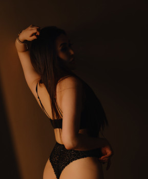 Russian Escorts Near Aerocity Delhi 09899291581 Russian Call Girl Aerocity