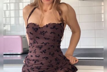 Call girls in East of Kailash, Delhi 8447777795 Book it Now