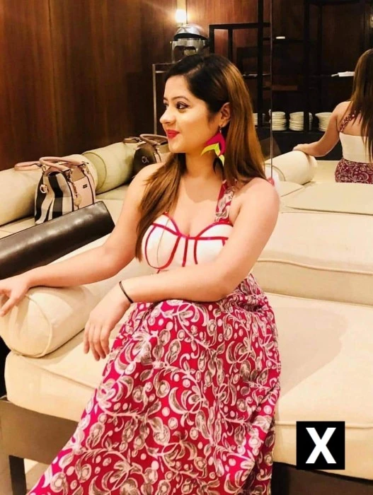 Call Girls Service In Gurgaon Sector 9 (|⑨⑨⑤⑧⓪①⑧⑧③①|) Gurgaon Escort +𝓒𝓪𝓵𝓵+𝓖𝓲𝓻𝓵𝓼