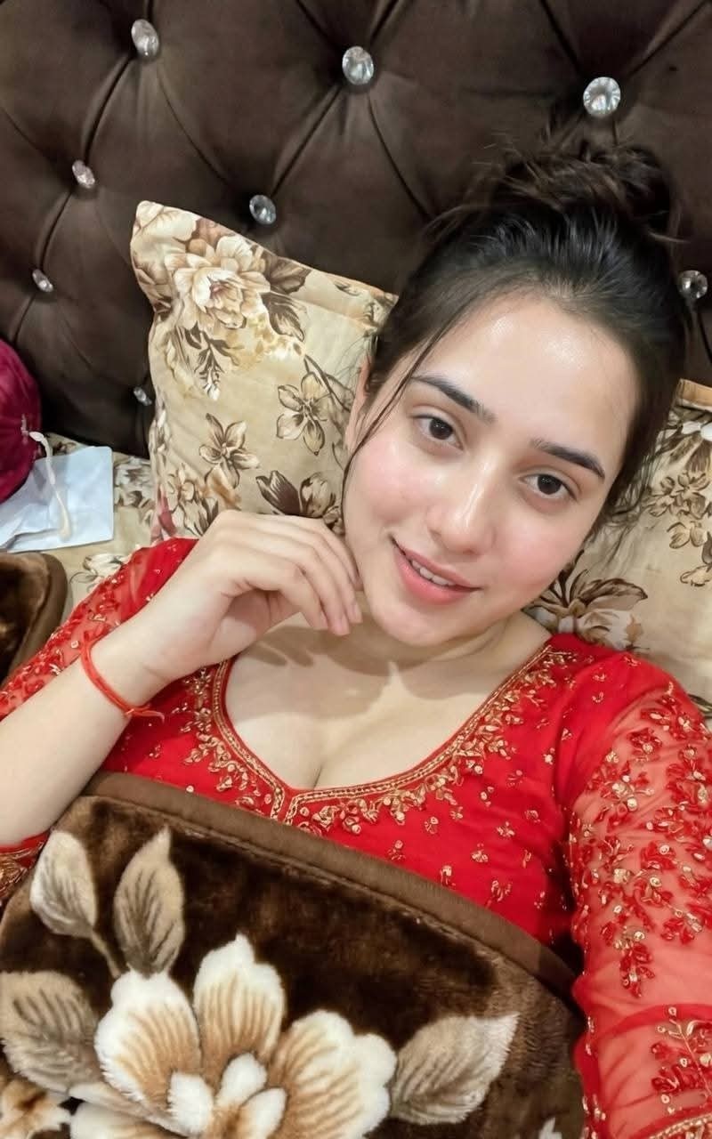 Low Rate Call Girls in Alpha 2 Greater Noida ☎️꧅ 9958O♐18831✔️
