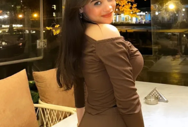 flexible Mayur Vihar Phase 2 Call girls Delhi +919220592151 Vip Indian Call girl Delhi Ncr