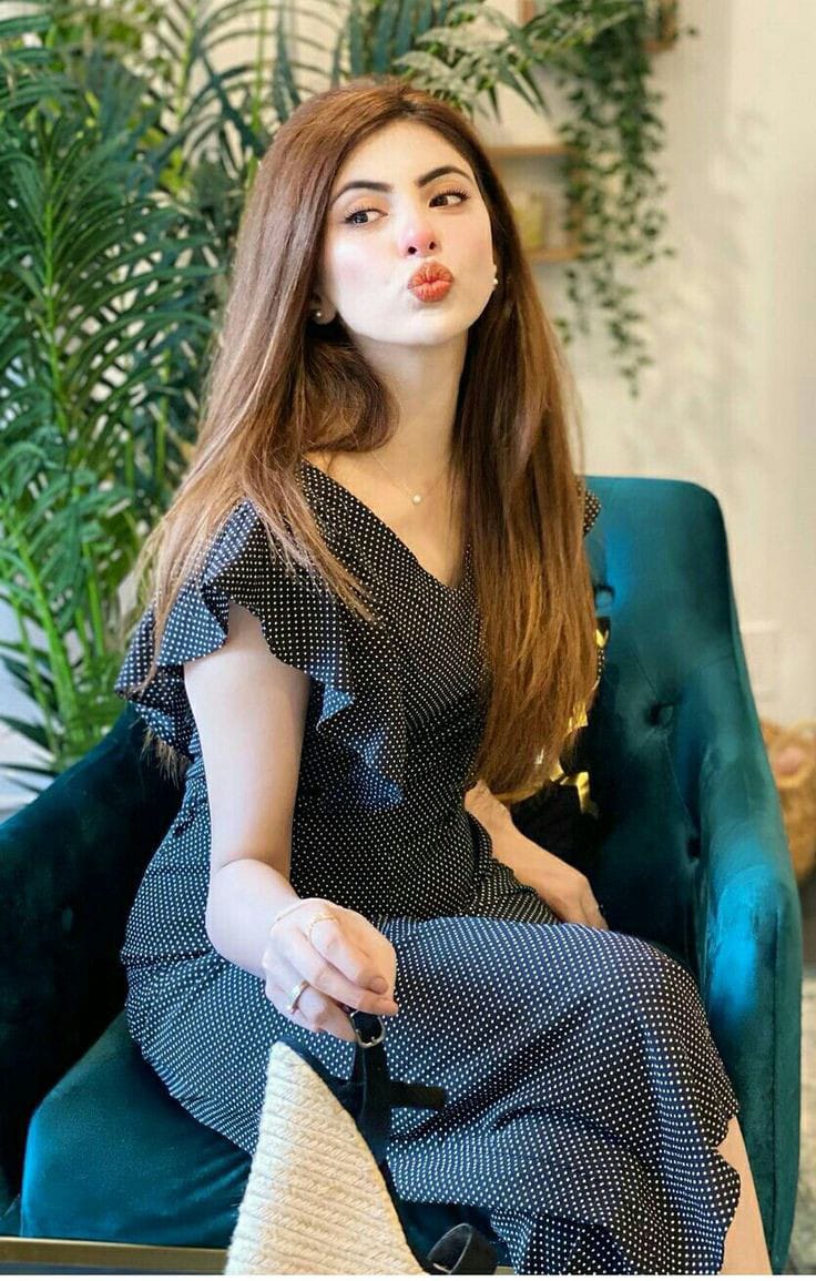 flexible Moolchand Metro Station Call girls Delhi +919220592151 Vip Indian Call girl Delhi Ncr