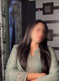 (❤´艸｀❤)Booking No Advance Call Girls In Noida Sector 11 ✅9990226658