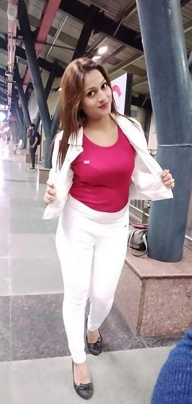 These girls are known for their beauty and charm, they have hot curves, and beautiful sun kissed smooth – Our All-Escorts Model Belongs to Bollywood Industry Fashion World That’s Why Available in 5* hotels