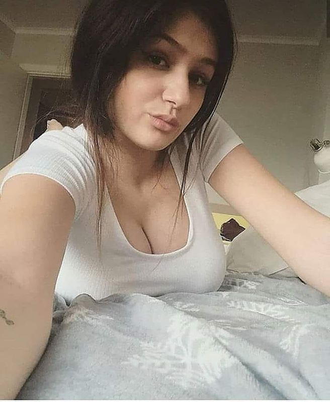 Nariman Point Call girls Escorts +919990222242, Bandra Kurla Complex Call girls Escorts +919990222242, Mumbai Call girls Escorts +919990222242