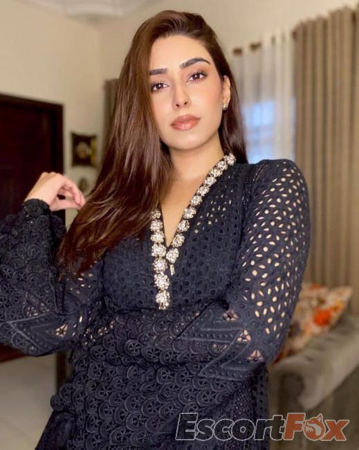 Call Girls in DLF Phase 5 Delhi ,—>(( 9711⬄147426 ))—>Delhi NCR