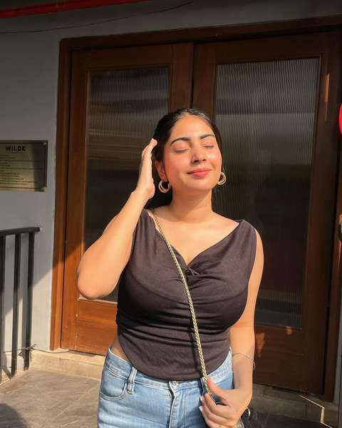 Reliable Meet Call Girls In Maidan Garhi | 8588800188