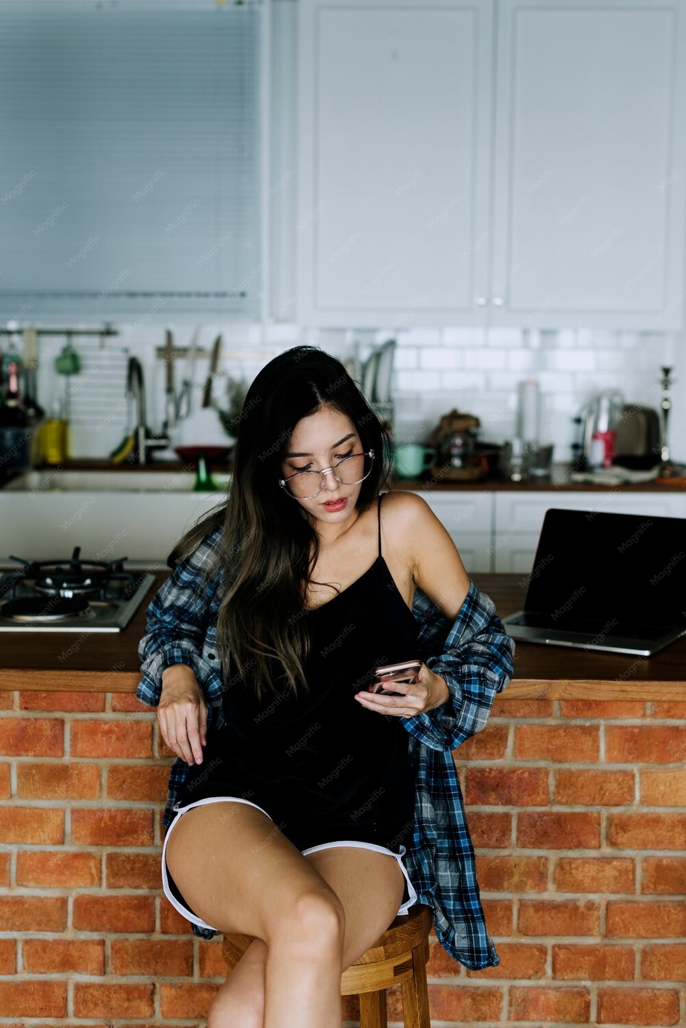 Book Hot & Sexy Female Escorts in MG Road Gurgaon +91-9350244141