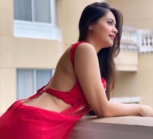 9 8 9 9 5 5 0 2 7 7 / Call Girls In Lajpat Nagar / Delhi
