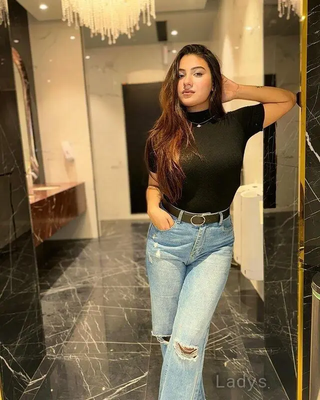 Janakpuri Call Girls ☎️ ((9873444404)) Low rate call girl service