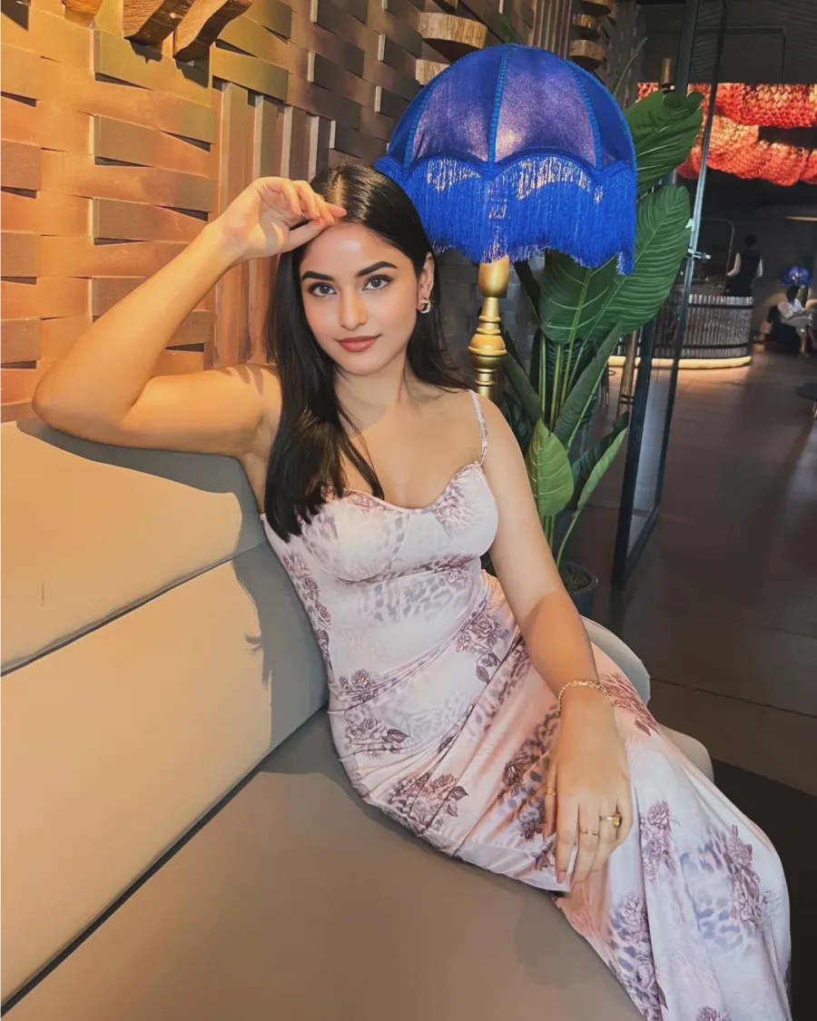 FULL ENJOY – 📞9540619990 || Call Girls in Noida GIP Mall Sector 18, Noida