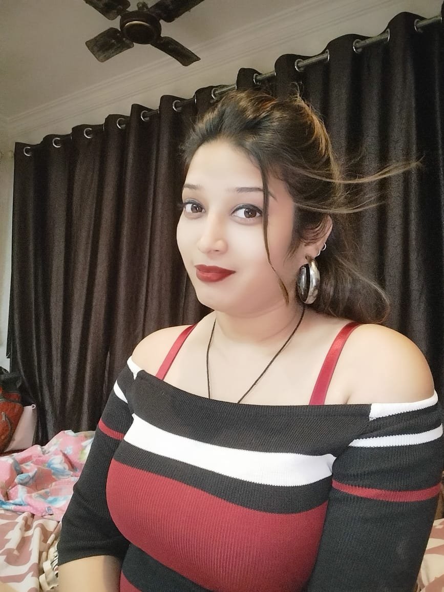 *Top Star 9958560360   Female Russian Escorts Near The Suryaa Hotel New Friends Colony New Delhi