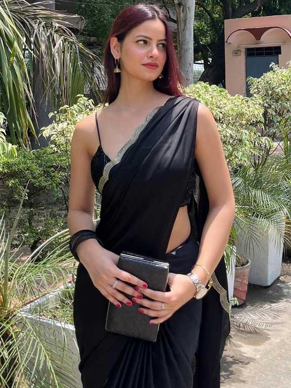 full enjoy +91 9953040155 Call Girls In Kalkaji Metro | Delhi