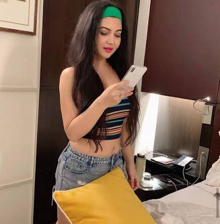 Call Girls In Jaypee Vasant Continental Vasant Vihar, New Delhi 9958560360  Escorts Service