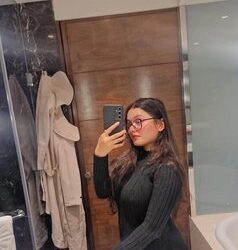 𓆐 Verified कॉल गर्ल 𓆐 𝟡𝟡𝟡𝟘𝟚𝟚𝟞𝟞𝟝𝟠 𓆐 Call Girls In Noida