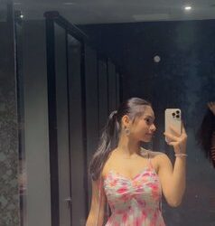 𓆐 Verified कॉल गर्ल 𓆐 𝟡𝟡𝟡𝟘𝟚𝟚𝟞𝟞𝟝𝟠 𓆐 Call Girls In Noida Sector 21