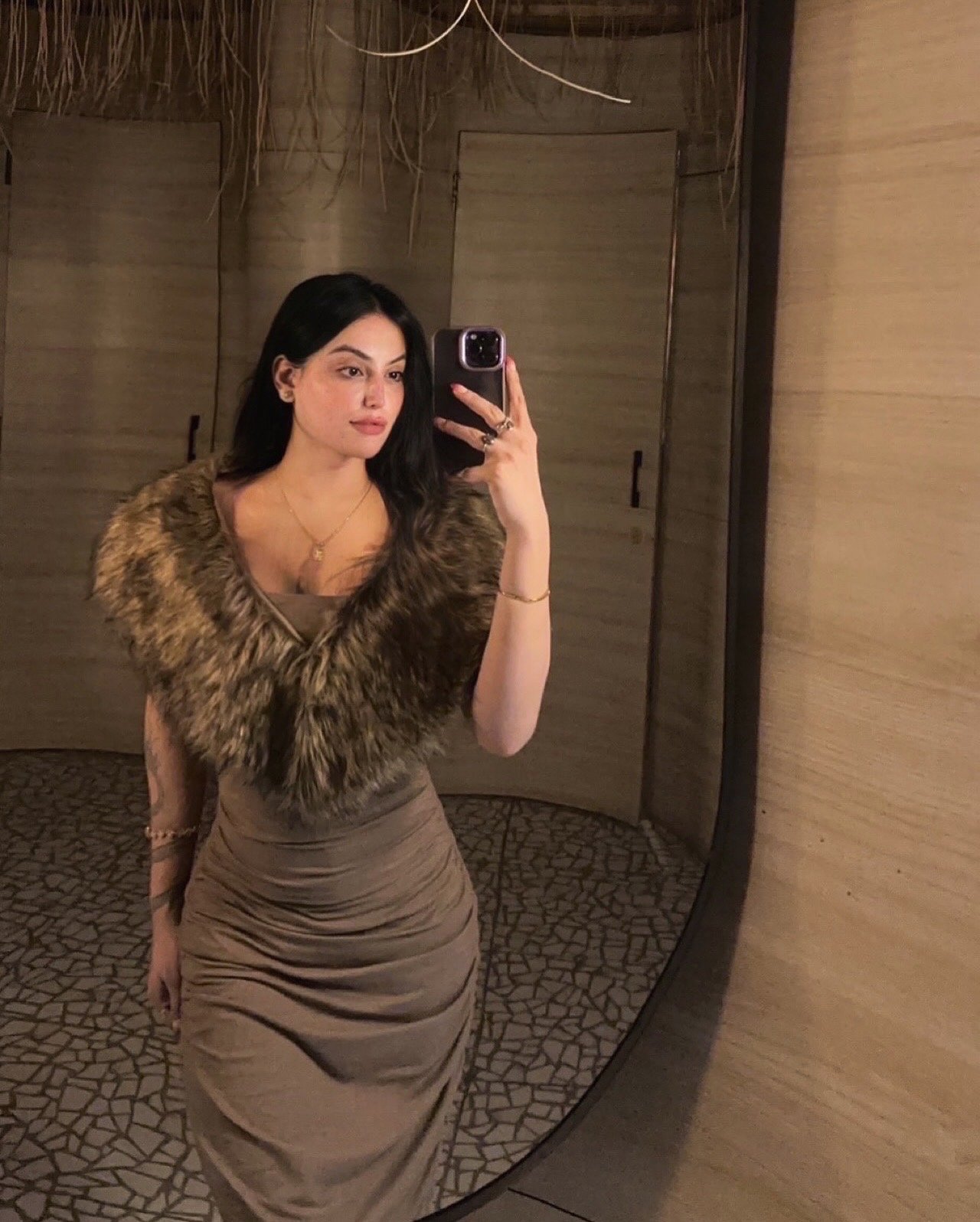 Reliable Meet Call Girls In INA Metro Delhi | 8588800188