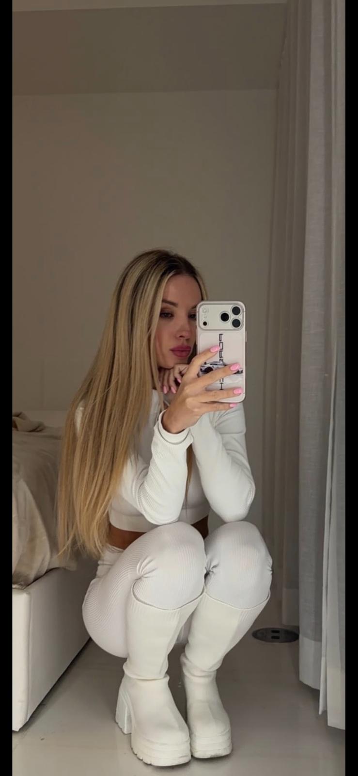 Call Prem(8285844909)-Delhi Ncr Dolls Call Girls Escorts InCall Mahipalpur
