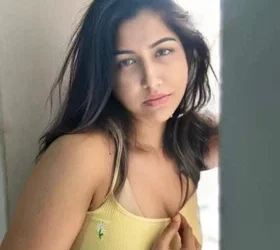 Independent Girls +91-9560499215 Call Girls In Gaur City Mall COD Doorstep Service