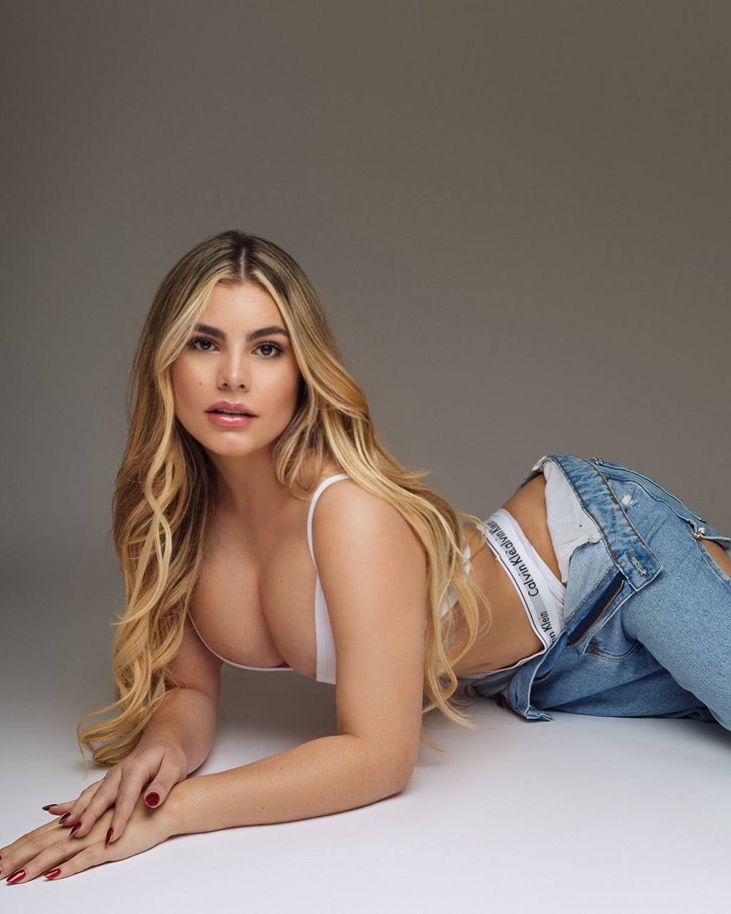 CONNAUGHT PLACE CALL GIRL ⇎ ESCORTS SERVICE BOOK NOW