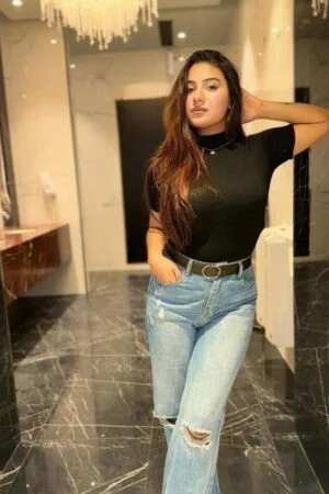 Call Girls in Delhi Akshardham 8447389422 ESCORT