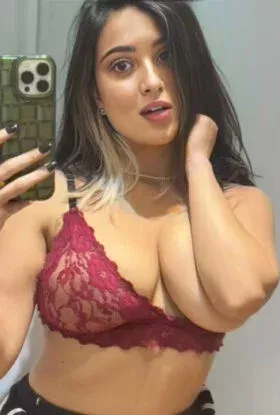 Noida Sector 34 🎶9560499215 👍 Call Girls FEMALE Escort Service Delhi NCR