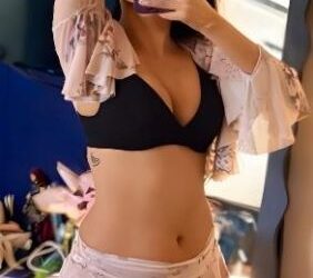 Delhi:999O327884 Low Price Call Girls In Sector 27 Noida Delhi Escort