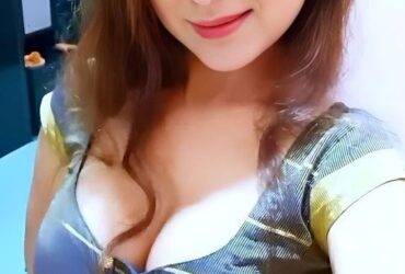 Call Girls In Sriniwaspuri- Call Us ₰≛99580~18831≛₰ 💖 ℭaℒℒ ℊiℛℒs In DeℒhI)