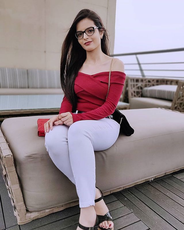 Bollywood Film Actresses, Hi Profile Celebrities & Models Available Here….. +919990222242 If you know the Value of luxury, then we are the Perfect for you… We offer upscale babes from Indian Bollywood industry,