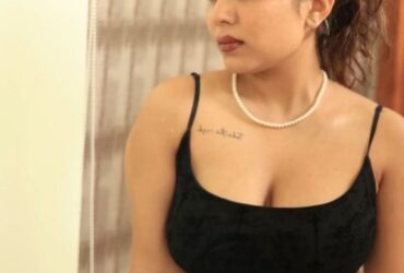 Sikanderpur Metro Station Call Girls In Delhi ↗️ 8826744196. Enjoy The Most Gorgeous Russian Call Girls