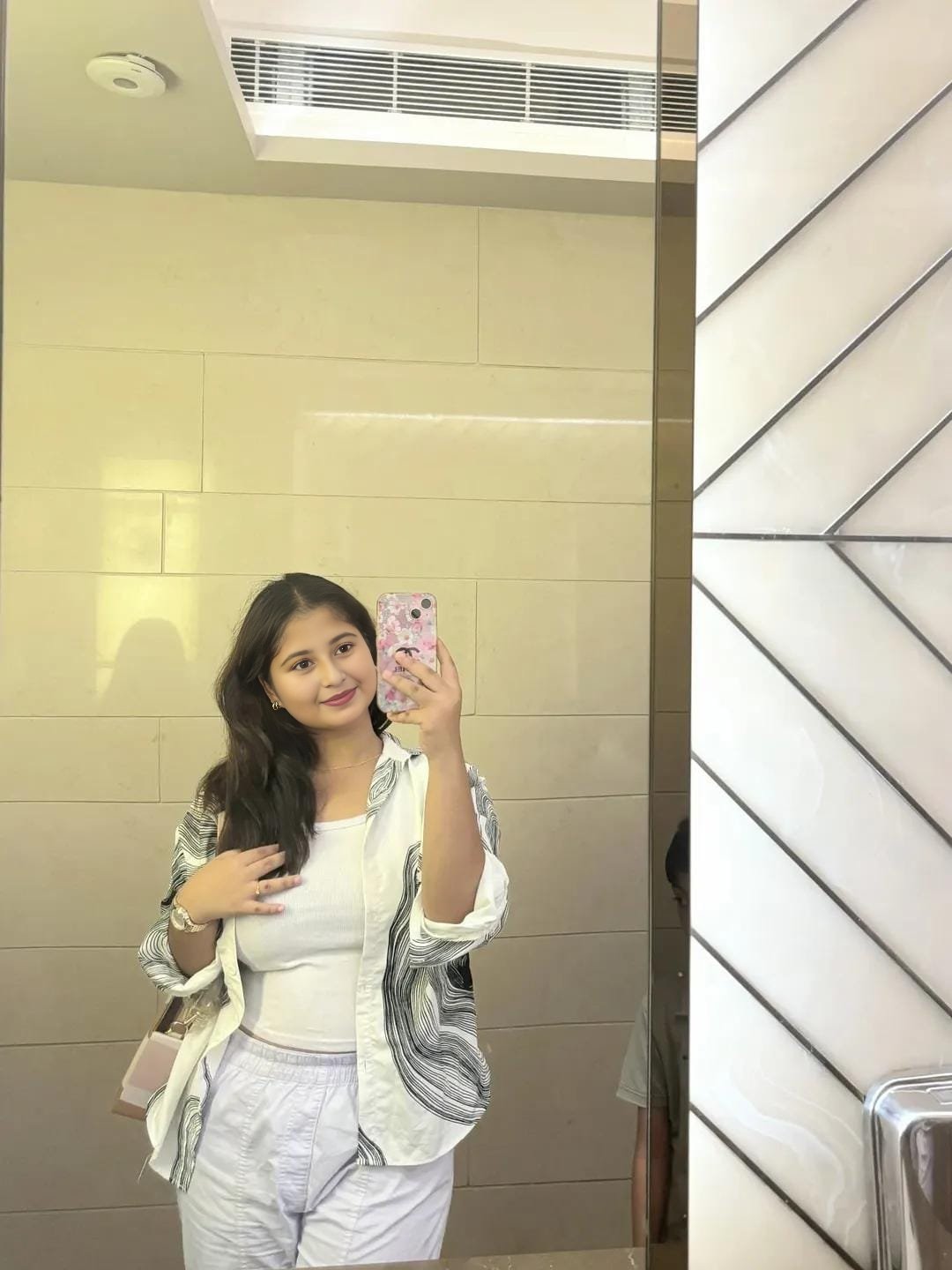 Charni Road Memorable Call Girls,☎ +91- 7774808425, Chembur Top Class Escorts