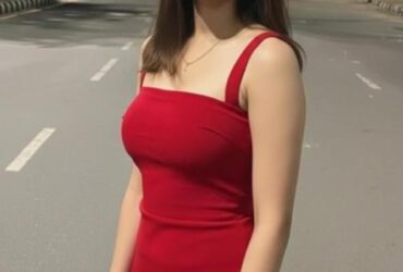 TOP Rates Escort Call Girls Available near Hotel Marine Plaza Mumbai-( 9702776825