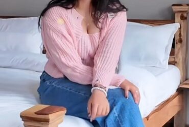 Call Girls ✌ Karol Bagh ☎ 𝟵𝟲𝟰𝟯𝟵𝟬𝟬𝟬𝟭𝟴🤽‍♂️ दिल्ली Escorts Service