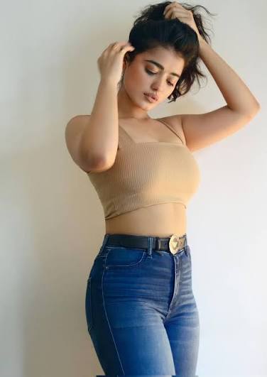Call Girls in Delhi Free Delivery 8882939993 Cash Payment –