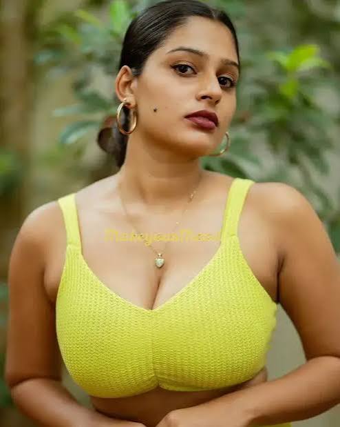 CUTE 🌹 Call Girls In Saket ™☎→70421=04524" Delhi ✔ NCR
