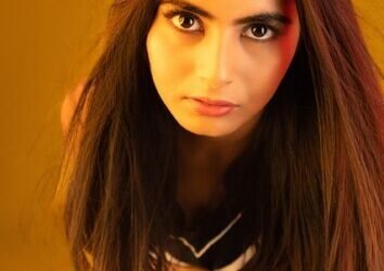 Wave City Center Call Girls & Escorts 9667259868  – Independent, VIP & Luxury Services in Noida